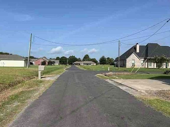 Exterior Neighborhood (street photo)