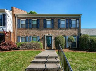 4345 Woodglen Ln, Charlotte, NC 28226