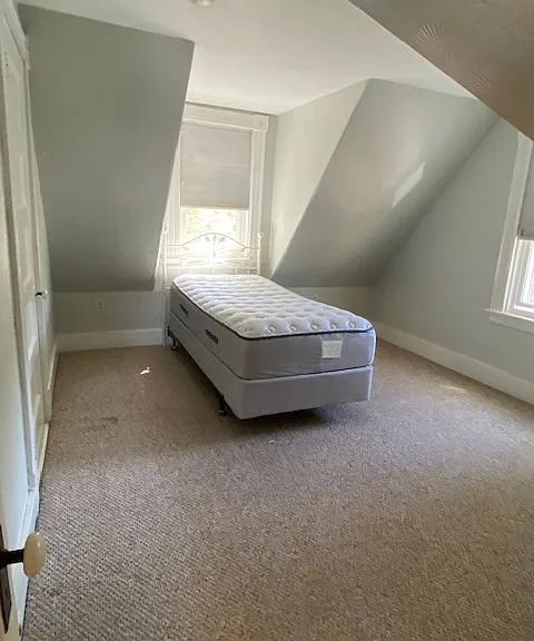 Bedroom 3, 3rd floor, twin bed can stay