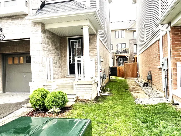 25 Rapids Ln, Hamilton, ON L8K 0A3