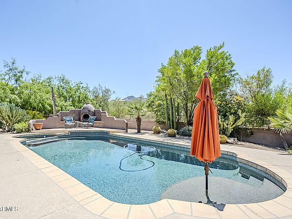 2nd image of 9421 E CALLE DE VALLE Drive