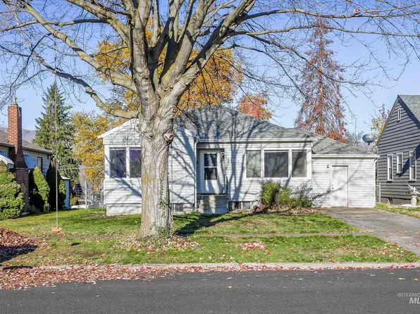 1615 14th Ave, Lewiston, ID 83501