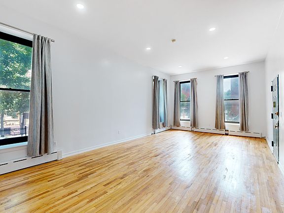5th image of 259 Lenox Ave APT 1