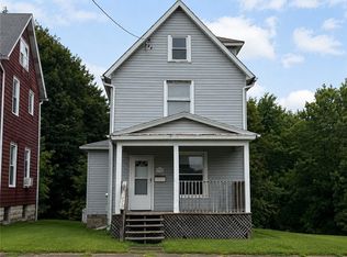 775 Prindle St, Sharon, PA 16146