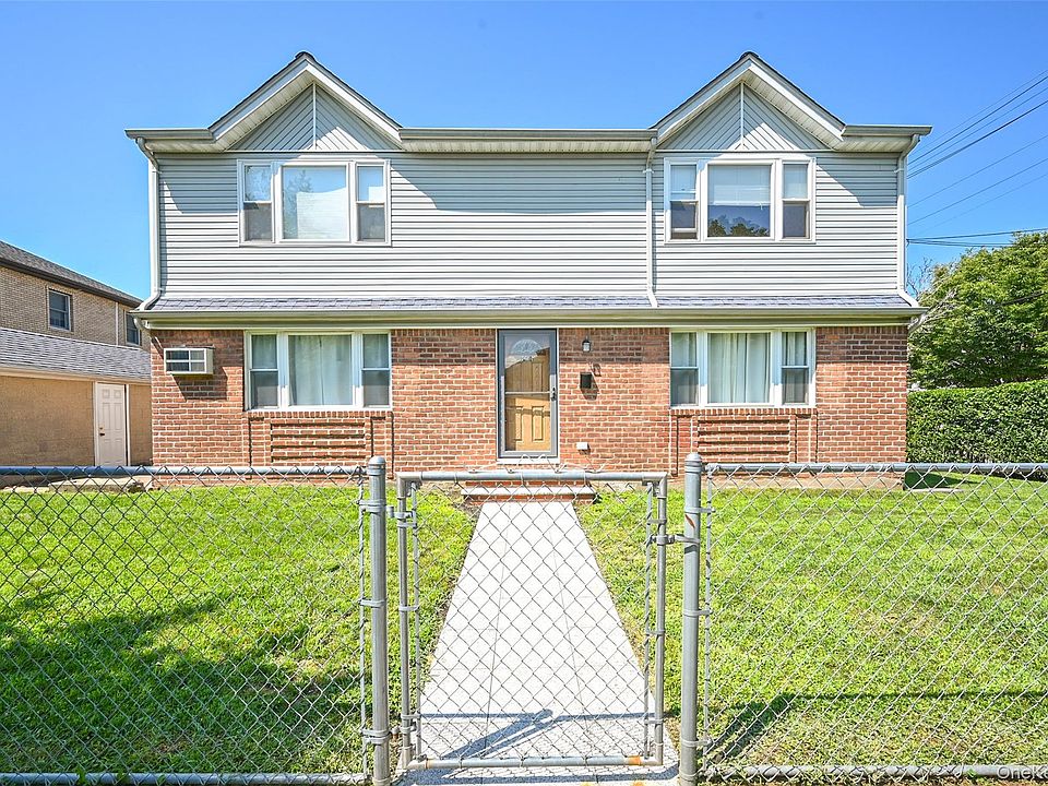 1st image of 76-04 252nd Street
