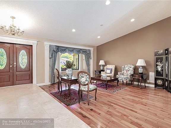 4th image of 461 Mill Springs Ln