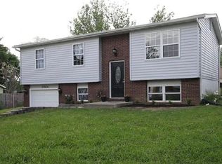 17604 Riviera Dr, Brighton, IL 62012