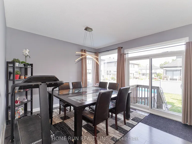 282 Nelson St E — Photo 17