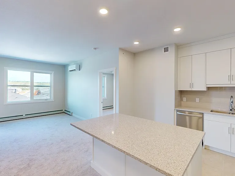417 Wolf Hollow Cres SE — Photo 2