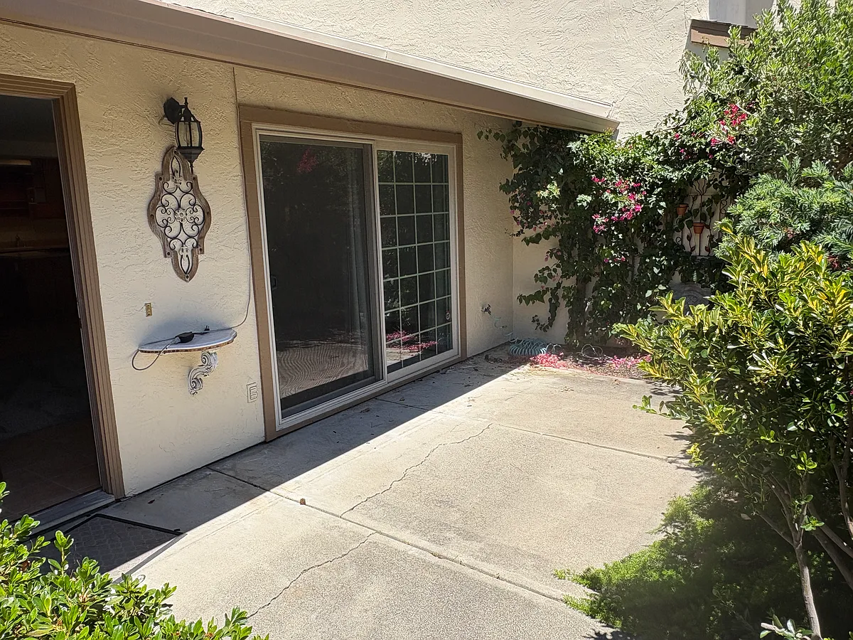 front patio - 1991 Pomar Way