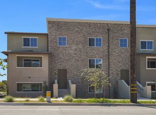 1040 W Baseline Rd, Claremont, CA 91711