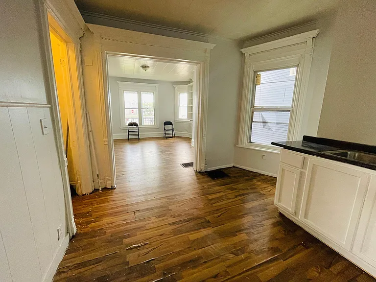 327 Hampshire St #1 — Photo 19