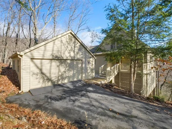 296 Huckleberry Way, Jasper, GA 30143