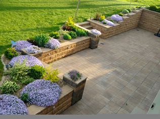 1558 Bliss Rd, Mount Vernon, IA 52314