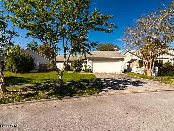2nd image of 8323 Spicewood Dr