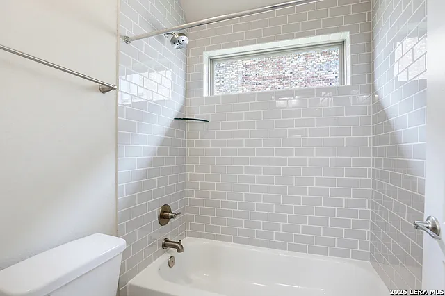 3034 Daplyn Park — Photo 21