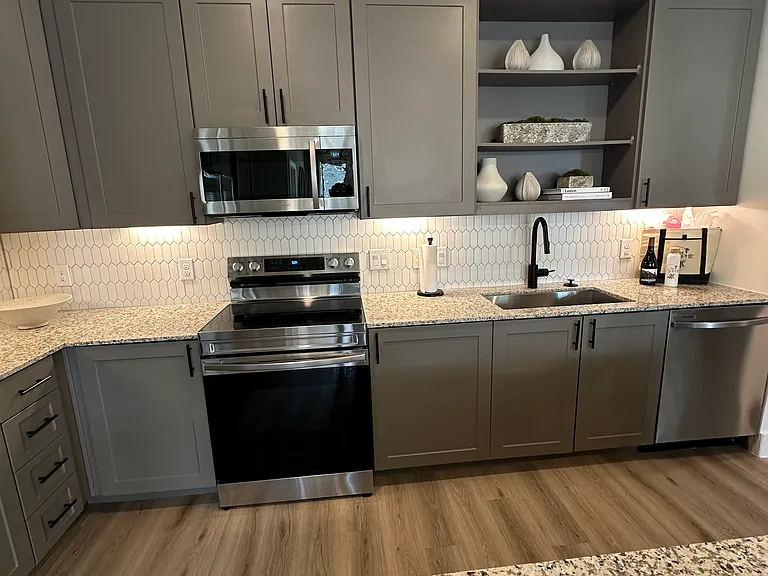 3035 Walnut Bend Ln — Photo 10