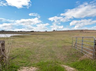 1747 E Old Hallettsville Rd, Flatonia, TX 78941