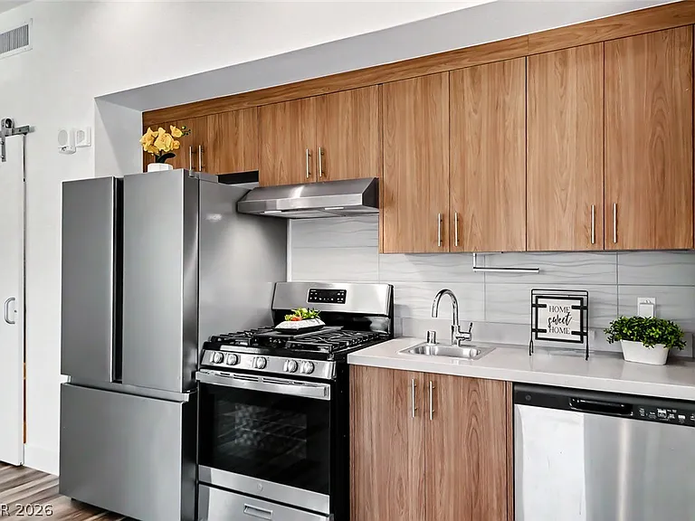 322 S Water St #202 — Photo 20