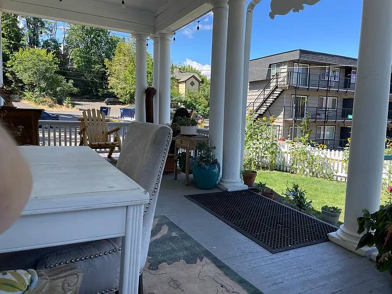 Entry porch