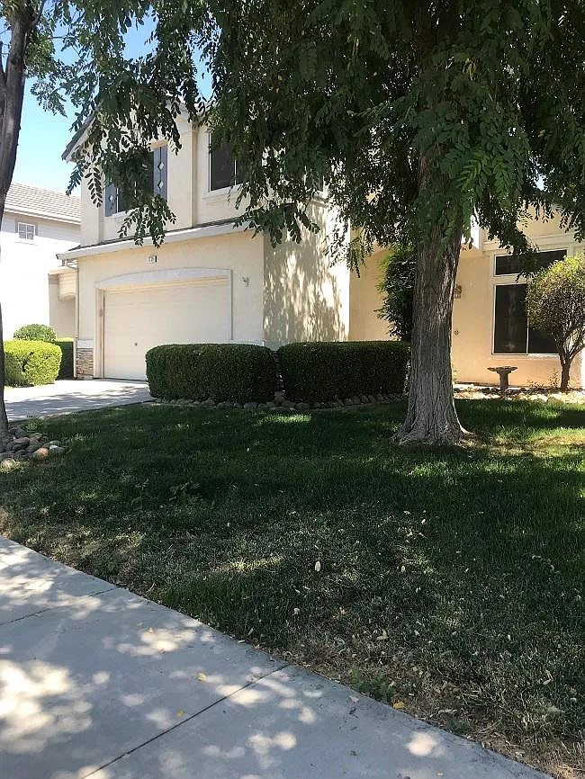 1739 Laurelgrove Ln photo 1