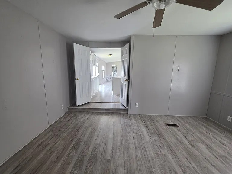 Oak Creek Estates MHC — Photo 87
