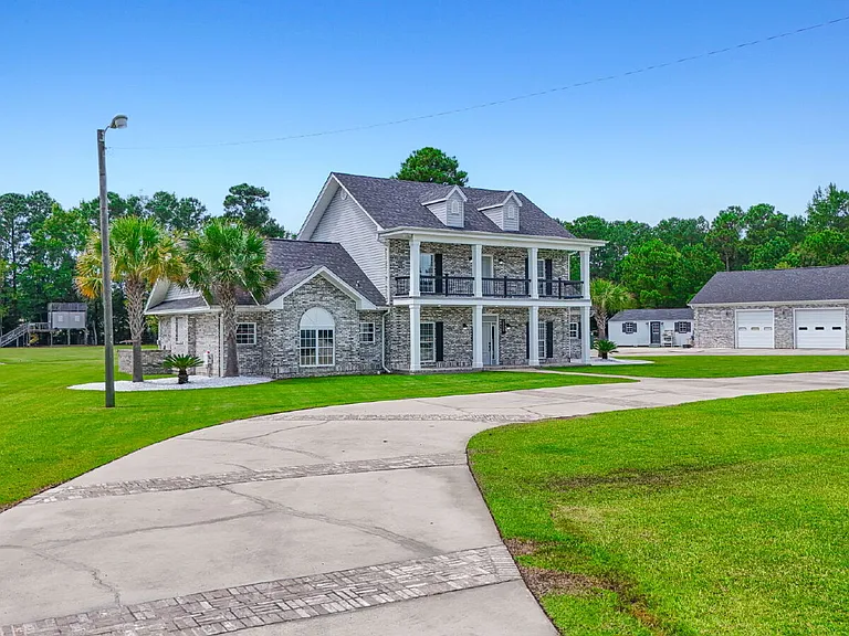 6125 R C Sarvis Ln — Photo 3