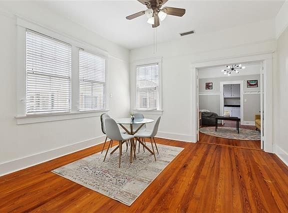 2nd image of 2933 Calhoun St #2933