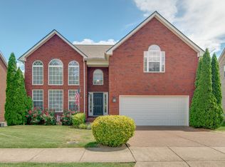 2304 Forest Lake Dr, Nashville, TN 37211