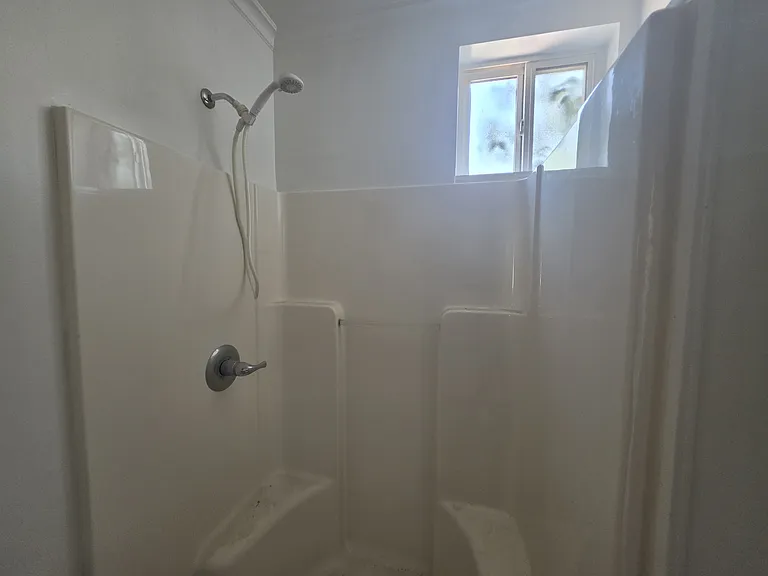 1038 Raymond Ave — Photo 10