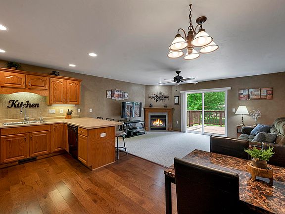 5th image of 1909 Riverside Dr Unit H