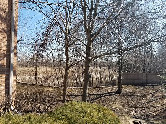 2nd image of 1088 N Claremont Dr