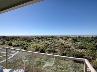 27 Ocean Ln, Copalis Beach, WA 98535