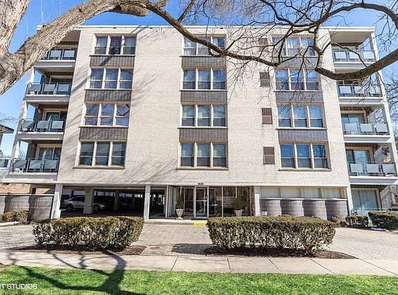 2nd image of 1535 Park Ave APT 203