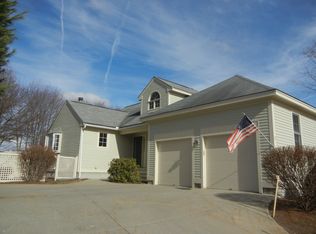 15 Pebble Beach Dr, Bedford, NH 03110