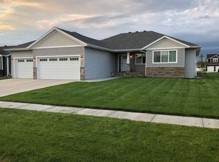 5425 Tyler Ave S, Fargo, ND 58104