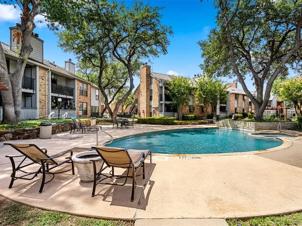 15151 Berry Trl APT 401, Dallas, TX 75248