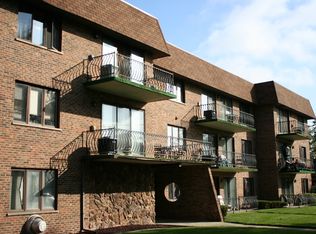 9535 S Mayfield Ave #201, Oak Lawn, IL 60453