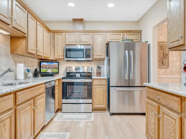 4448 Pheasant Ridge Rd SW Unit 208, Roanoke, VA 24014