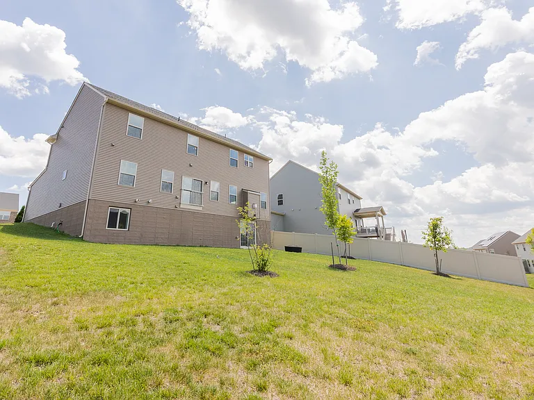 10083 Dressage Dr — Photo 35