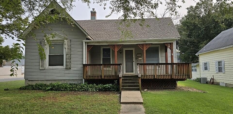 1st image of 301 W Peoria St