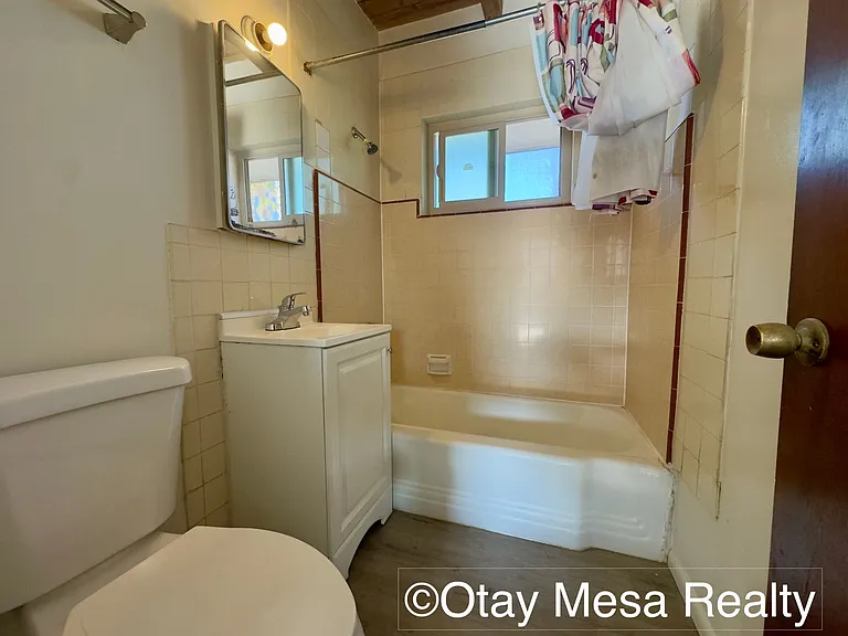 970 Seacoast Dr — Photo 8
