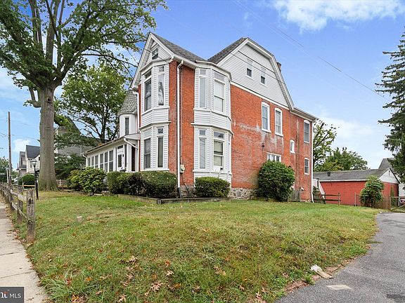 2nd image of 230 Owen Ave