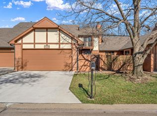 5626 SW Hawick Ln, Topeka, KS 66614