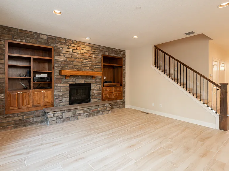 20466 Jacklight Ln — Photo 10
