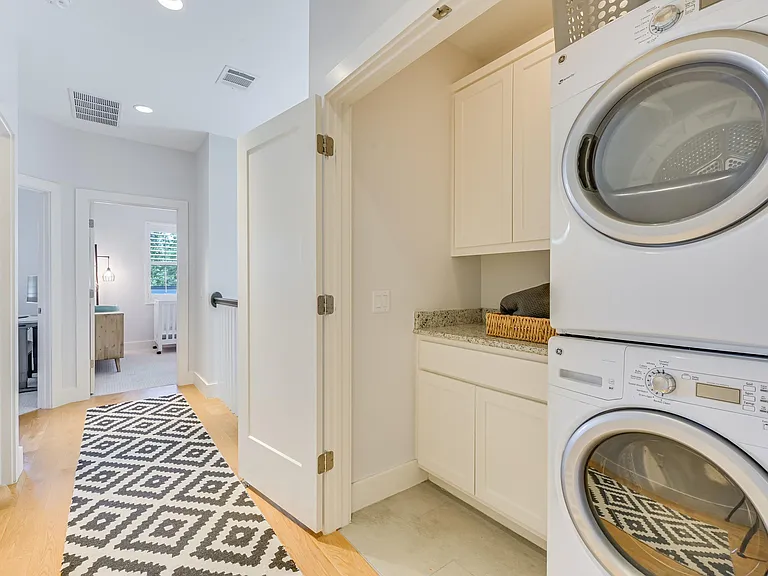 509 Sacramento Dr #A — Photo 21