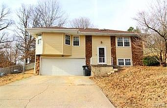 1st image of 523 Columbine St