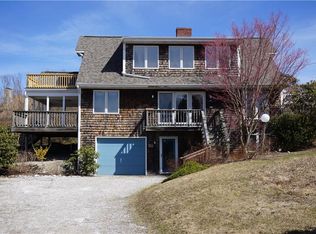 24 Carey Ln, Little Compton, RI 02837