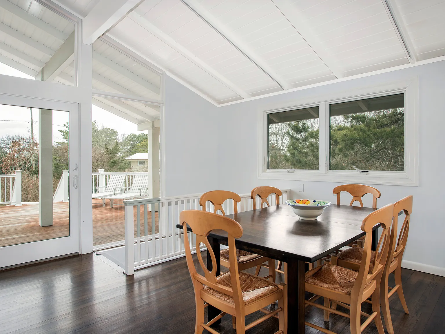 Dunes Beach Modern ~ Short Distance to Ocean — Photo 3