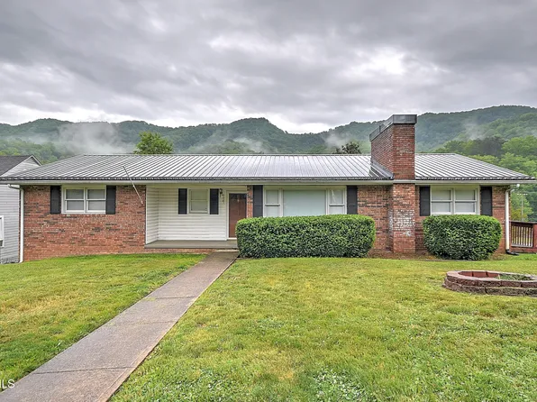 757 W Jackson St, Gate City, VA 24251